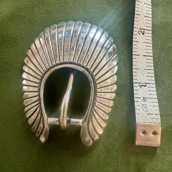 Vintage 3/4” Sterling Silver Buckle Set.  Signed MP - Picture 3 of 11